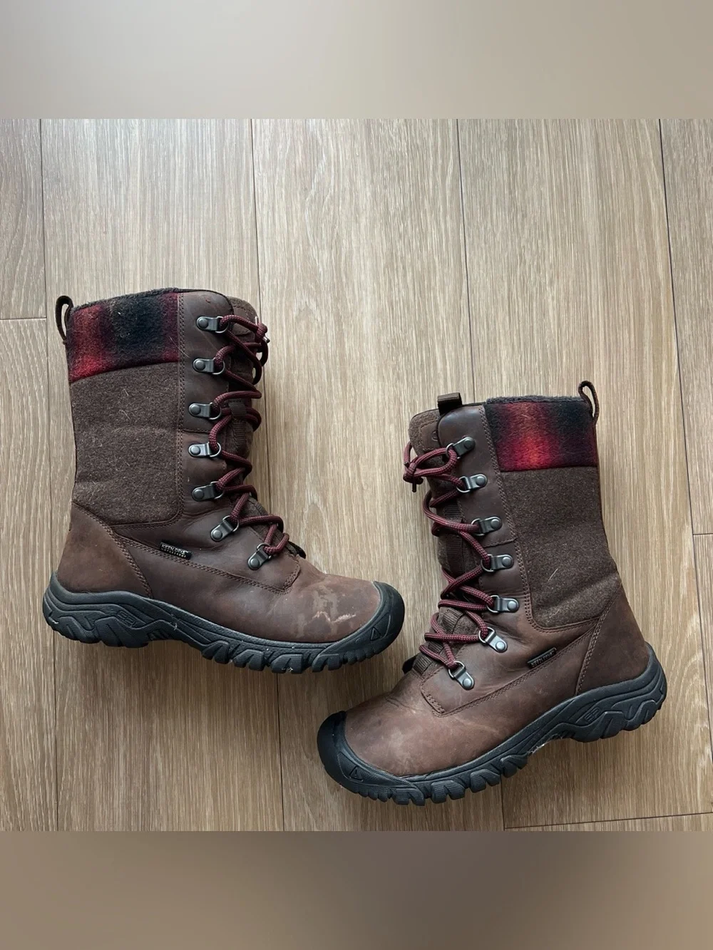 Keen Greta tall hiking boots size 7.5 waterproof